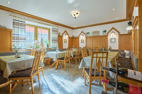 餐廳, Wander und Aktiv Hotel Rösslwirt (Wander und Aktiv Hotel Rosslwirt) in 拉姆