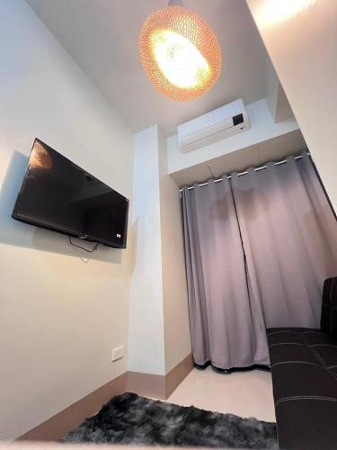 Unistay SHORE 3 Pool view w Balcony near MOA, Manila (foto 9)
