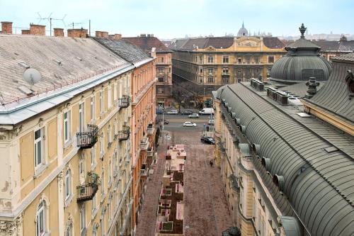 NH Budapest City - image 12