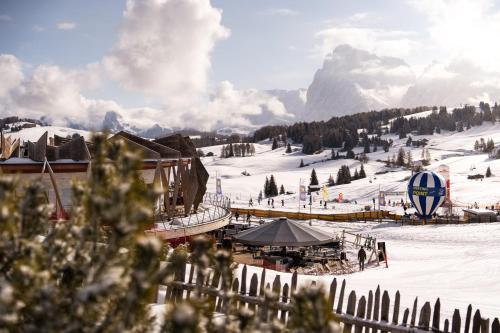 Alpina Dolomites - image 2