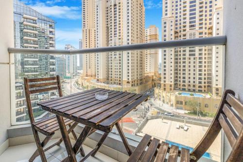 Prime JBR Location a Trendy 2BHK and 3 Mins to Tram, Dubai (Foto 8)