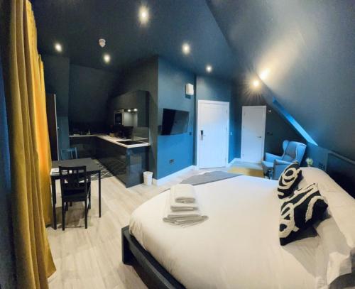 Sky City Suites - main image