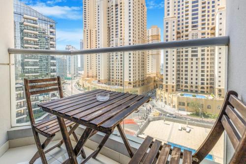 Prime JBR Location a Trendy 2BHK and 3 Mins to Tram, Dubai (Foto 4)