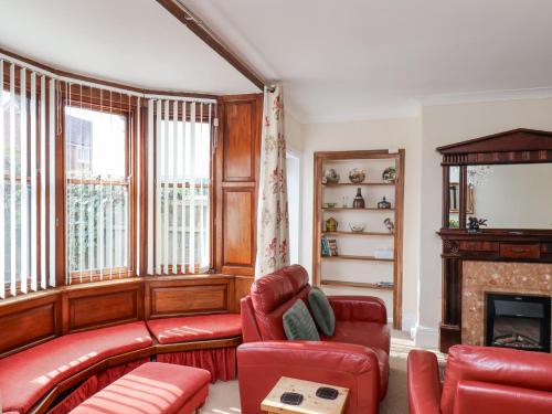 Mayfield Manor - image 5