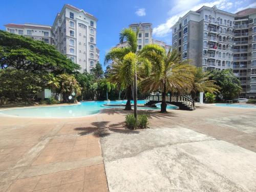 Two Bedroom - Presidio Lakefront, Manila