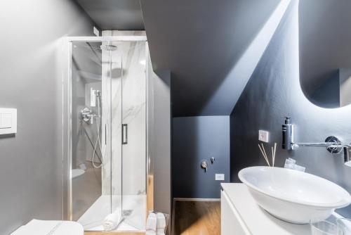 Unique design 200 steps from the Aquarium, Janov (fotografie 8)