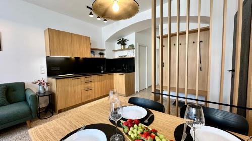 ห้องครัว, Apartmány U Hrušků (Apartmany U Hrusku) in เทรบอน