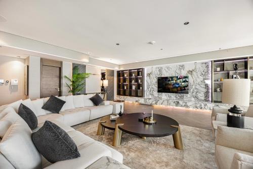 Daniels 3BR at Princess Tower With Full Palm Jumeirah View, Dubai (foto 7)