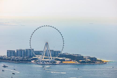 Daniels 3BR at Princess Tower With Full Palm Jumeirah View, Dubai (foto 2)