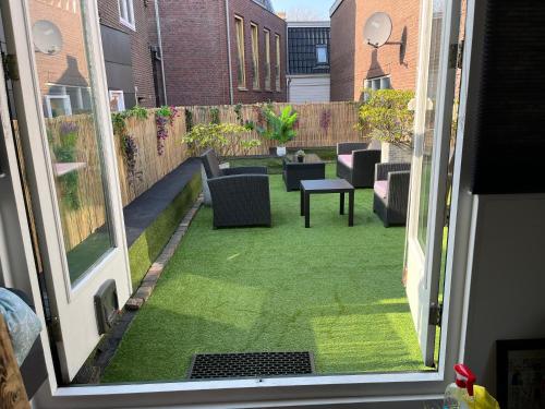 Erkély/terasz, Comfortabel studio 19 min from downtown Amsterdam in Purmerend