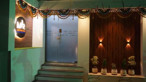 Metro Inn Residency in كاليان