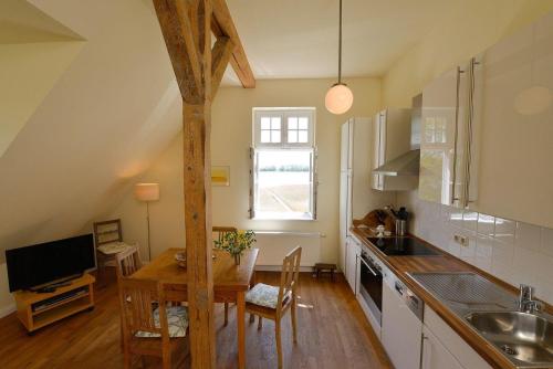 Ferienwohnung-5-am-Wasser-Gut-Grubnow-Ruegen-WLAN-und-Sauna in Neuenkirchen (Vorpommern-Rugen)