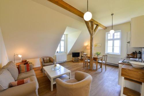 Ferienwohnung-5-am-Wasser-Gut-Grubnow-Ruegen-WLAN-und-Sauna in Neuenkirchen (Vorpommern-Rugen)