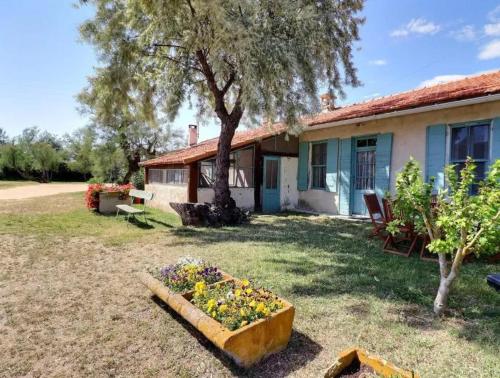Maison confortable à Saintes-Maries-de-la-Mer avec jardin gîte à louer Parc Naturel Régional de Camargue
