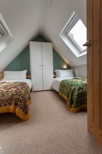 Abbey Rectory - with private parking, Bath (photo 7)