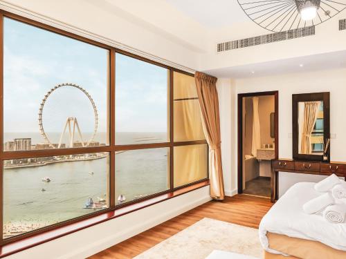 New! JBR Beachfront with Panoramic Dubai Eye Views, Дубай