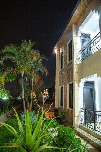 Two-Bedroom Apartment room in Rebero A3s apartment