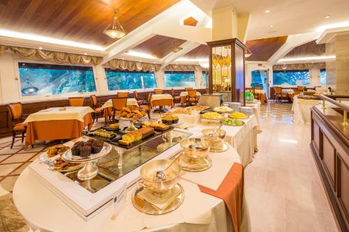 Ресторан, Mercure Petriolo Siena Terme Spa Hotel in Монтічіано