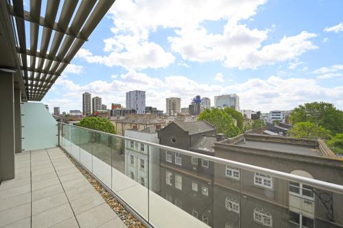 Access Tower Hill - image 11