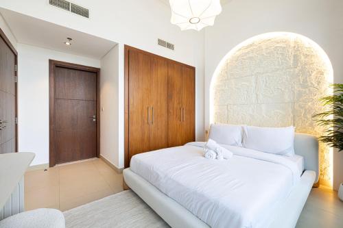 Luxurious 1BR with amazing Burj Khalifa View!