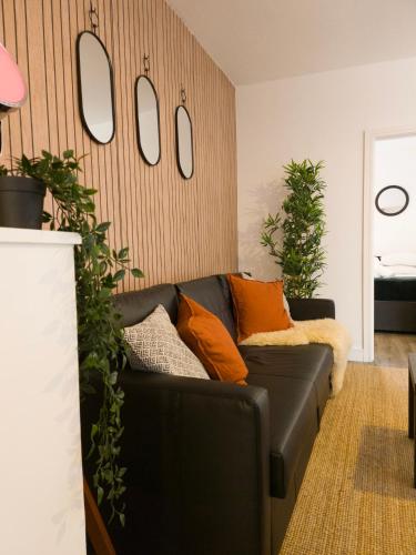 Super Convenient Keyless Entry Two Bedroom Loft by Property Promise in Splott