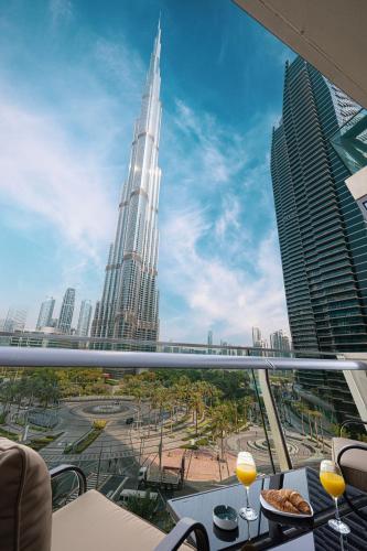 Luxurious 1BR with amazing Burj Khalifa View!