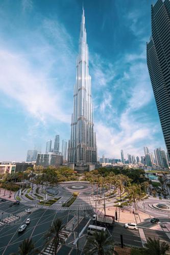 Luxurious 1BR with amazing Burj Khalifa View!