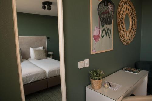 Hotel Aan Zee - image 8