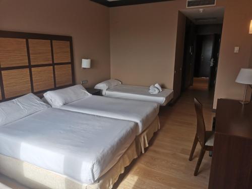 Aparthotel Attica 21 Vallés - image 9