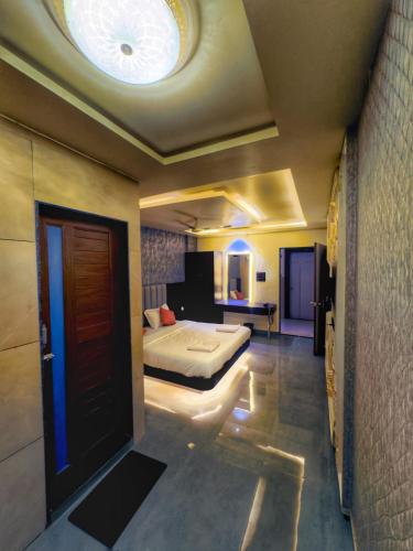 Metro Inn Residency in كاليان