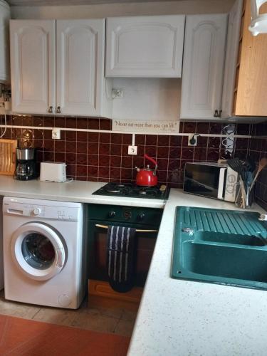 Кухня, Heaven's Cottage in Нантьа