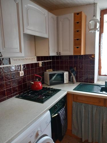 Кухня, Heaven's Cottage in Нантьа