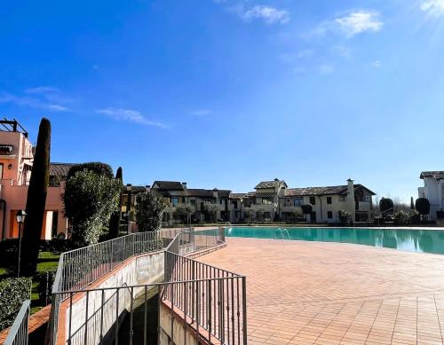 Úszómedence, Casa Lolla Garda Resort Village in Bassana