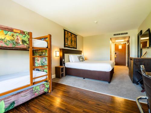 Chessington Hotel - image 9