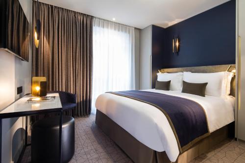 Hotel Le 10 BIS, París
