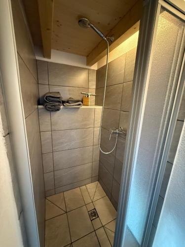 淋浴間, Bed&Cheese Deggio in 昆圖