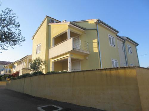  Luani Apartment in Ždrelac