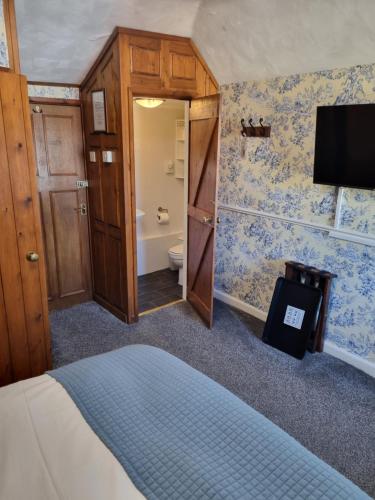 Virginia Cottage Guest House - image 12