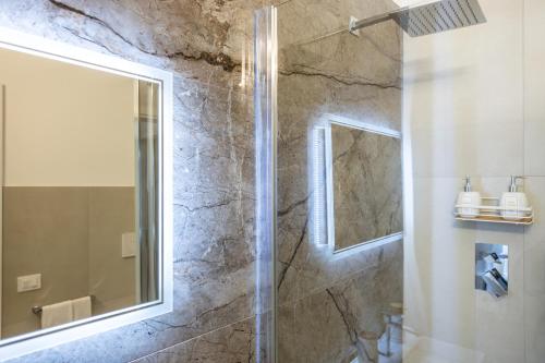 ADAMAS apartment  rooms and suite - image 5