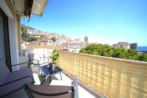 Monaco - Sunny 3 bedroom with terrace