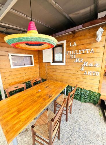  LA VILLETTA DI MR MAX, Pension in Merone bei Barzanò