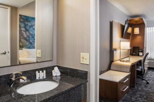 Courtyard by Marriott Riverside UCR/Moreno Valley Area in Riverside, USA