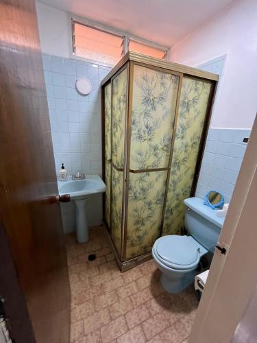 Bathroom, Apartamento acogedor en el Este de Barquisimeto in Barquisimeto