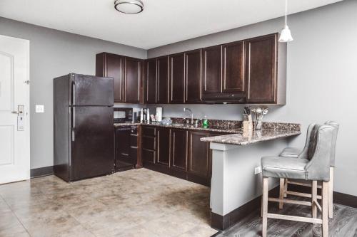 Kitchen, The Inn On Sheridan in Zion (IL)