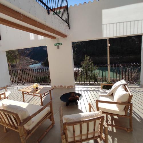 Casas Lacambra 4DORMITORIOS, piscina, barbacoa y vistas espectaculares in Casas de Ves