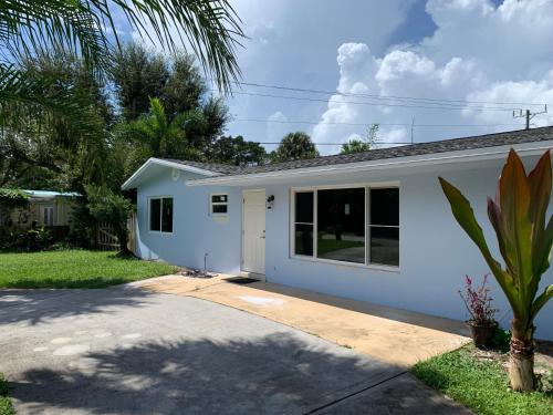 A szálláshely kívülről, Tranquil home with pool near ocean in Jensen Beach (Florida)