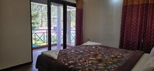 Three-Bedroom Villa image 10