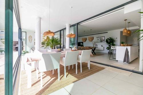 131 - Luxury Apartment with Private Pool and Views, El Higueron, Fuengirola (fotografie 6)