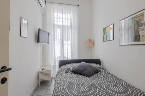 Vibrant Trastevere 2 bedrooms on Via del Moro, Řím (fotografie 9)
