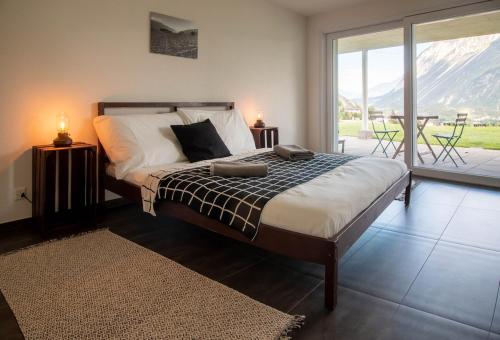 Big modern flat in Venthone